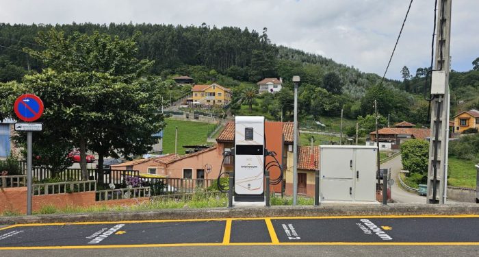 Instalación de cargadores para vehículos eléctricos en el restaurante Casa Gerardo en Asturias