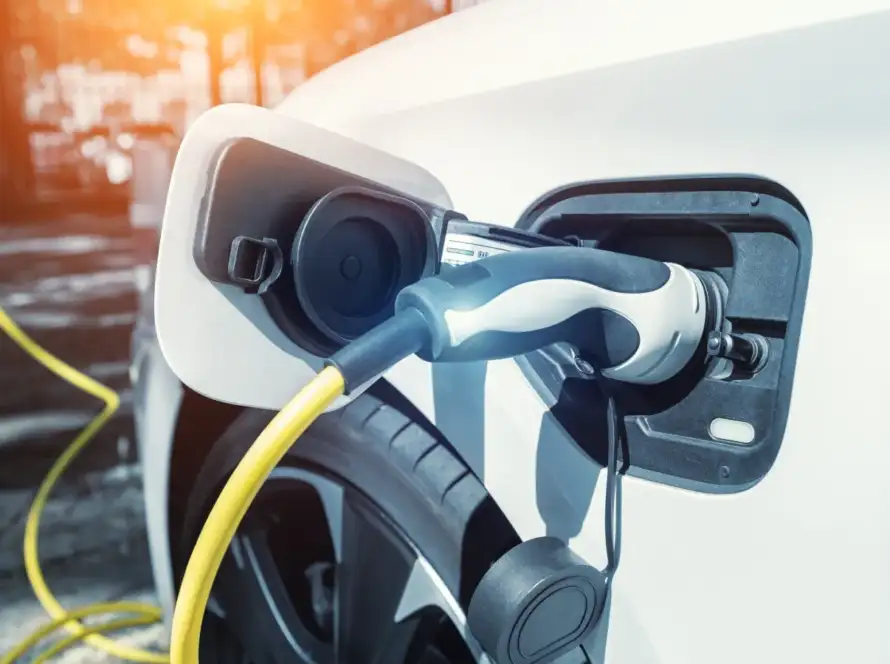 El ahorro de un coche eléctrico frente a uno de diésel o gasolina es considerable